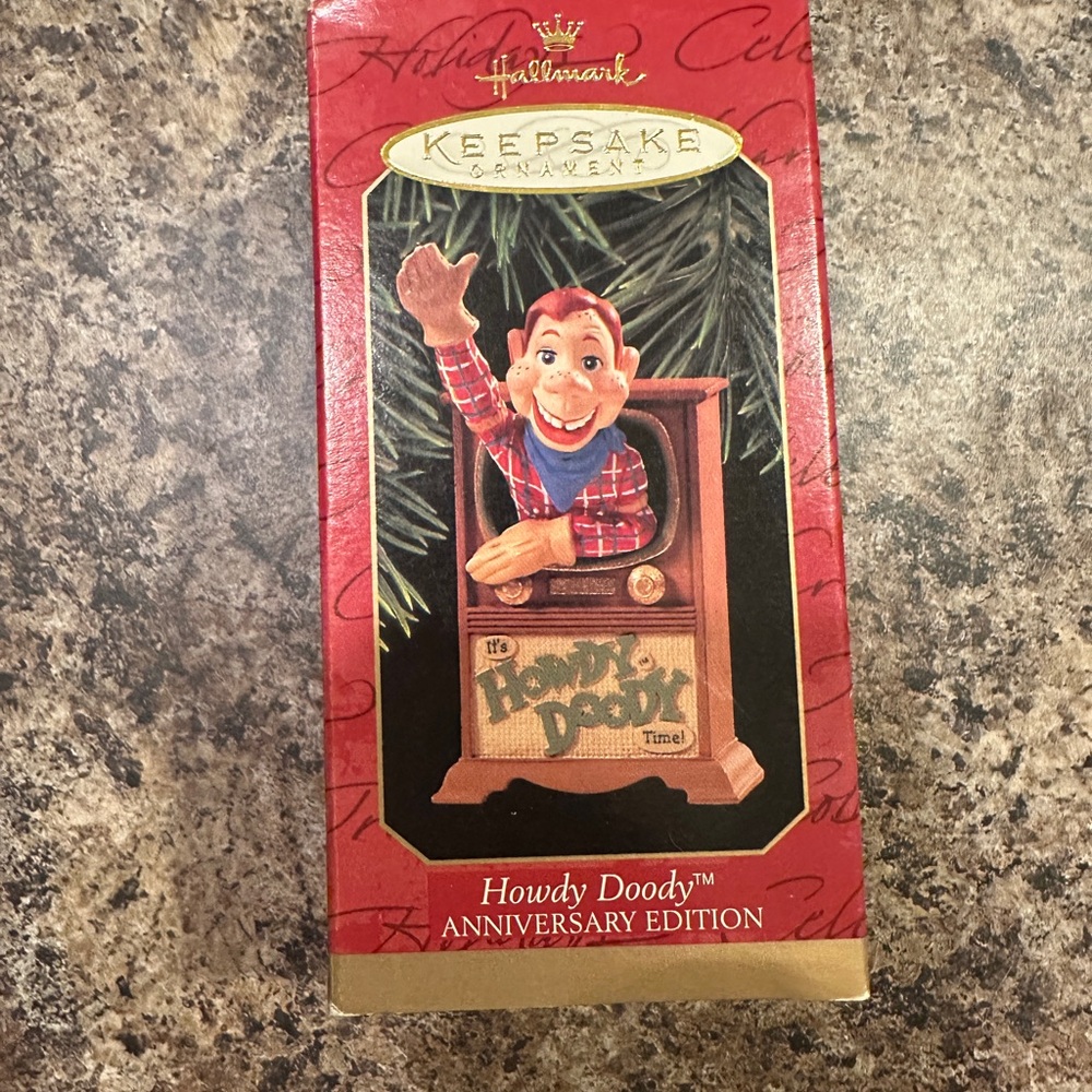 Hallmark KEEPSAKE the Label Howdy Doody Ornament with Red Plaid - Picture 2 of 4